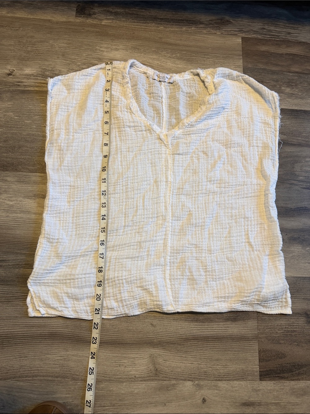 Michael Stars White Gauze V-Neck Short Sleeve Top - Picture 3 of 3